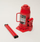 Preview: Das Set des Wagenhebers beinhaltet Pumpstange und fertig  montierten Wagenheber