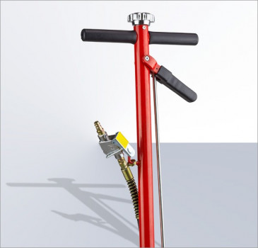 Der Griff des LKW Wagenhebers