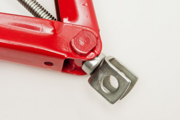 Öse für den Schnellen Anschluss des Wagenhebers