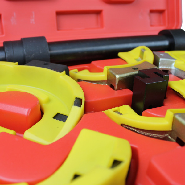 Detailansicht des McPherson Federspanner